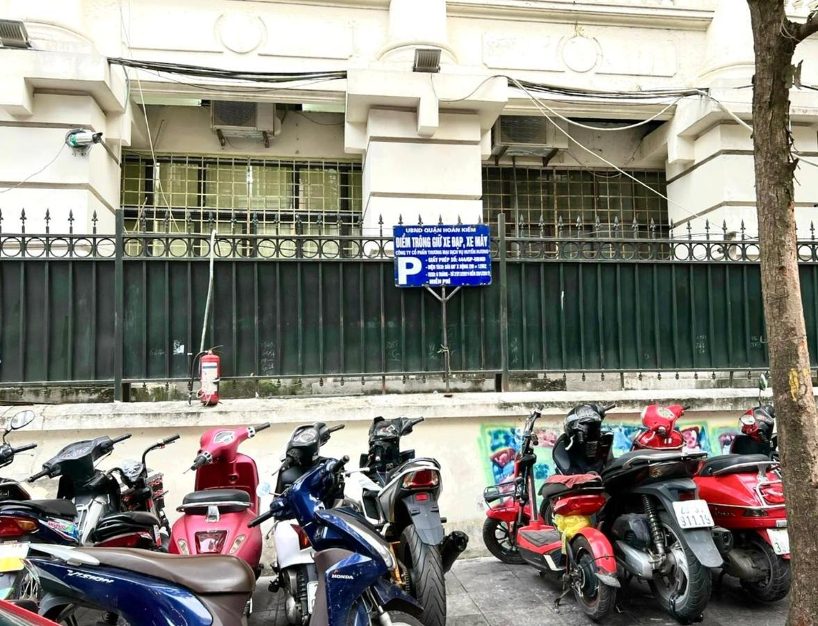 Nice Room Located Right Next To The Old Quarter Can Phong Nhieu Anh Sang Tai Ngay Gan Pho Di Bo Ho Guom Hanoï Extérieur photo
