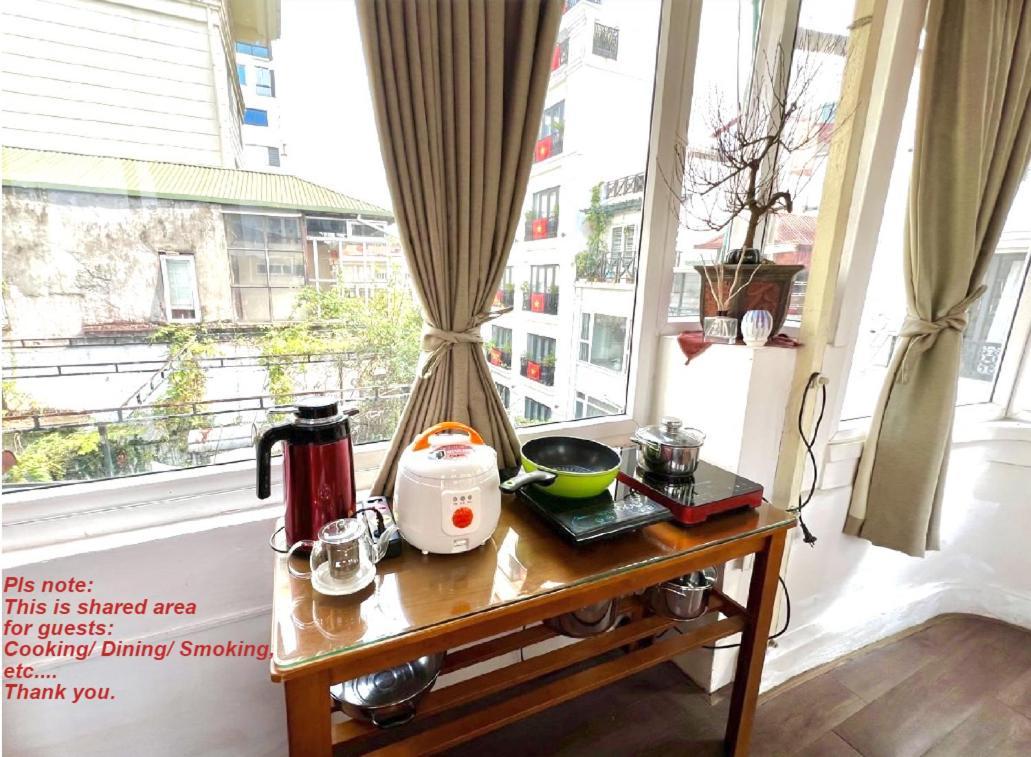Nice Room Located Right Next To The Old Quarter Can Phong Nhieu Anh Sang Tai Ngay Gan Pho Di Bo Ho Guom Hanoï Extérieur photo